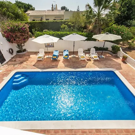 Casa Rouxinol קארבואירו