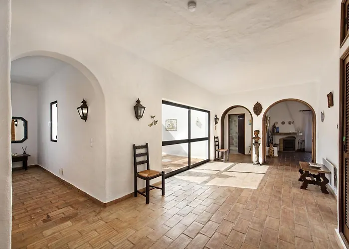 Casa Rouxinol Villa *