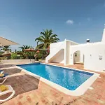 Casa Rouxinol * Карвоейру