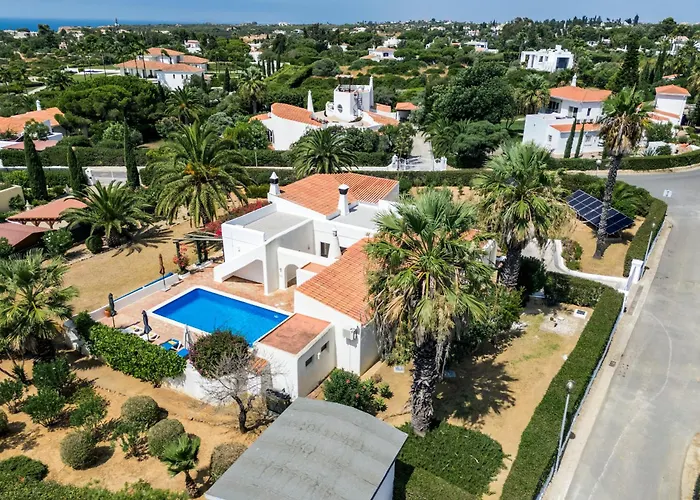 Casa Rouxinol * Carvoeiro (Lagoa)